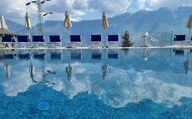 Village Hotel Lucia